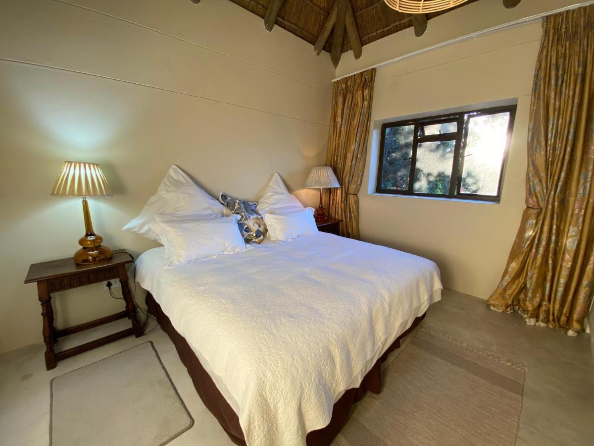 Wild Rose Country Lodge Noordhoek Exterior photo
