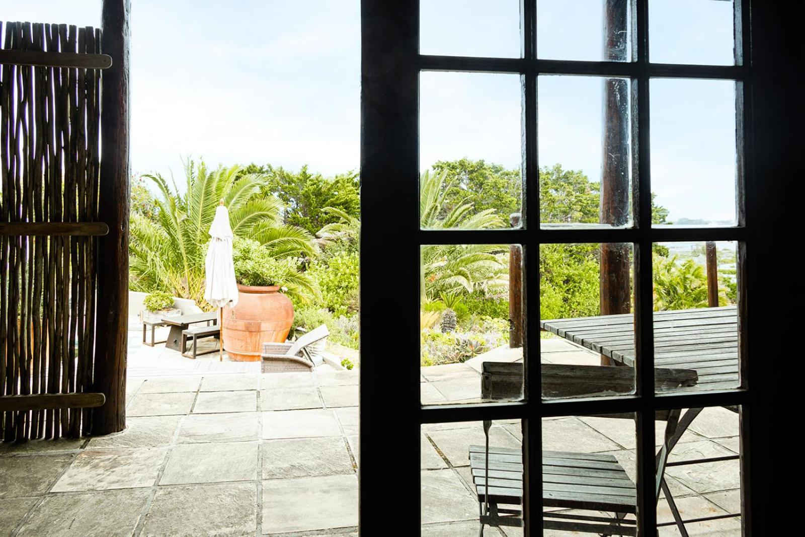 Wild Rose Country Lodge Noordhoek Exterior photo