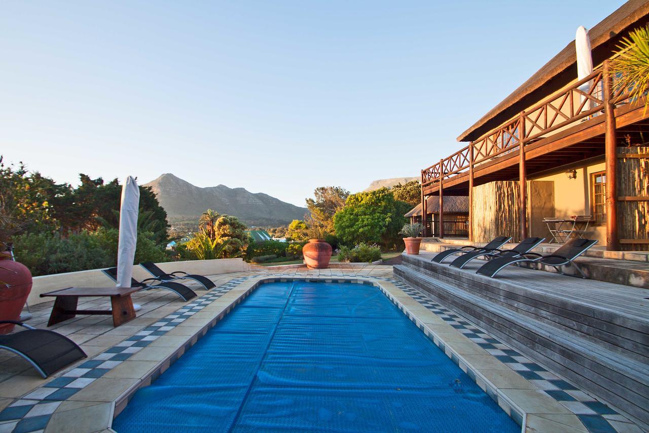 Wild Rose Country Lodge Noordhoek Exterior photo