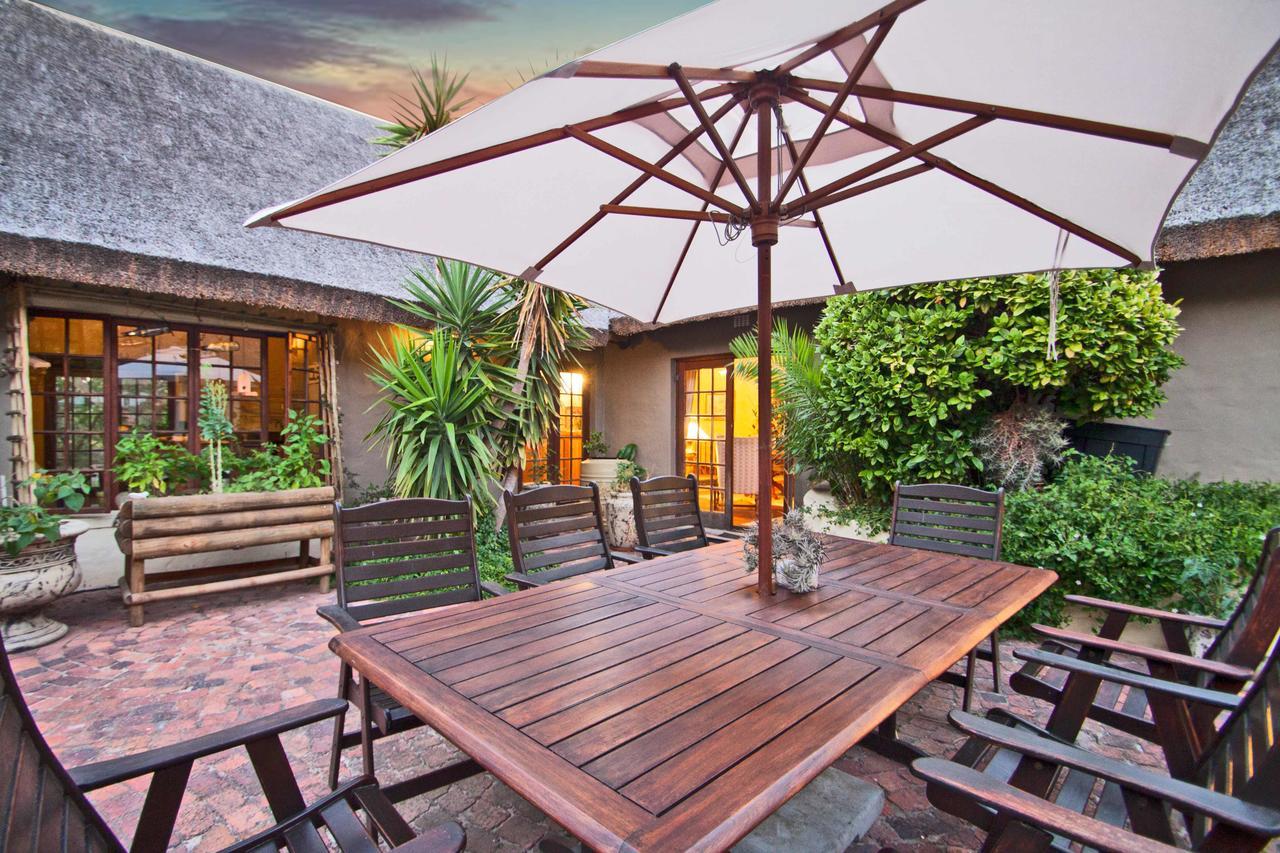 Wild Rose Country Lodge Noordhoek Exterior photo